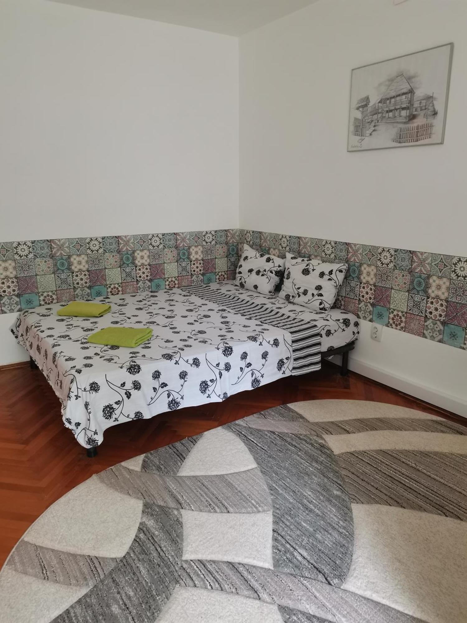 Try The Central Feeling Тімішоара Екстер'єр фото